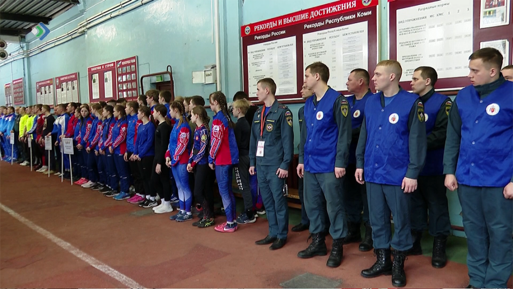 Спортивные соревнования пожарная безопасность. Пожарно-спасательный спорт. Пожарно прикладной спорт. Спортивные соревнования. Пожарно спасательный спорт МЧС.